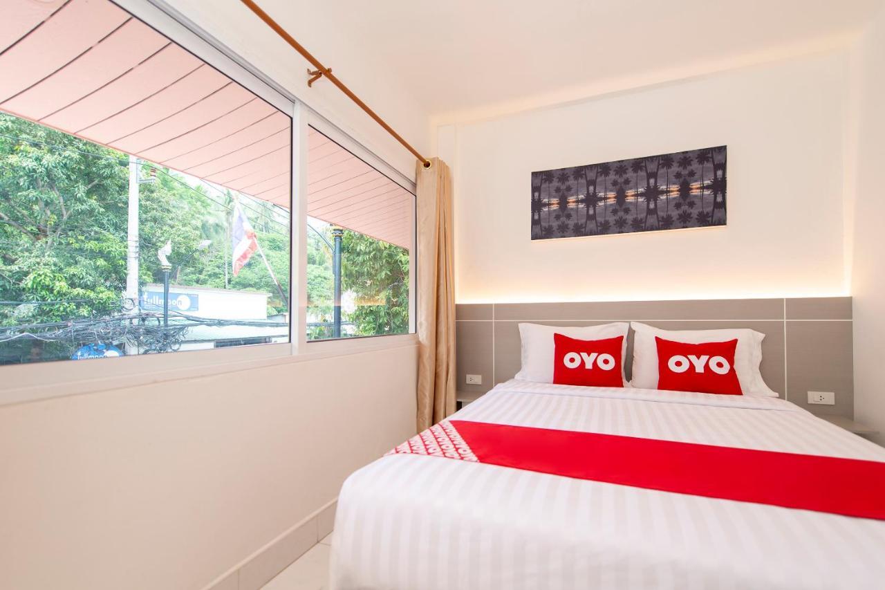 Oyo 328 Onion House Hotel Kata Beach  Exterior photo