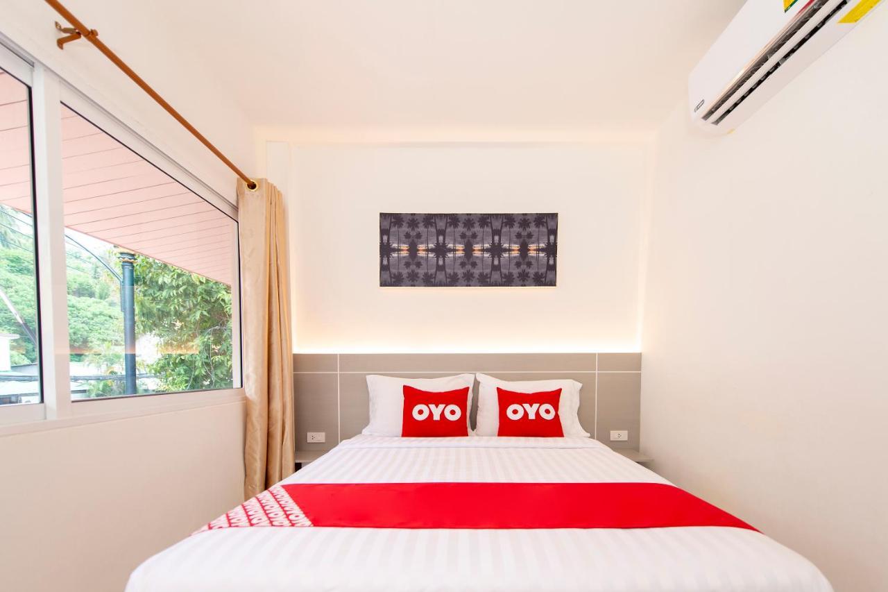 Oyo 328 Onion House Hotel Kata Beach  Exterior photo