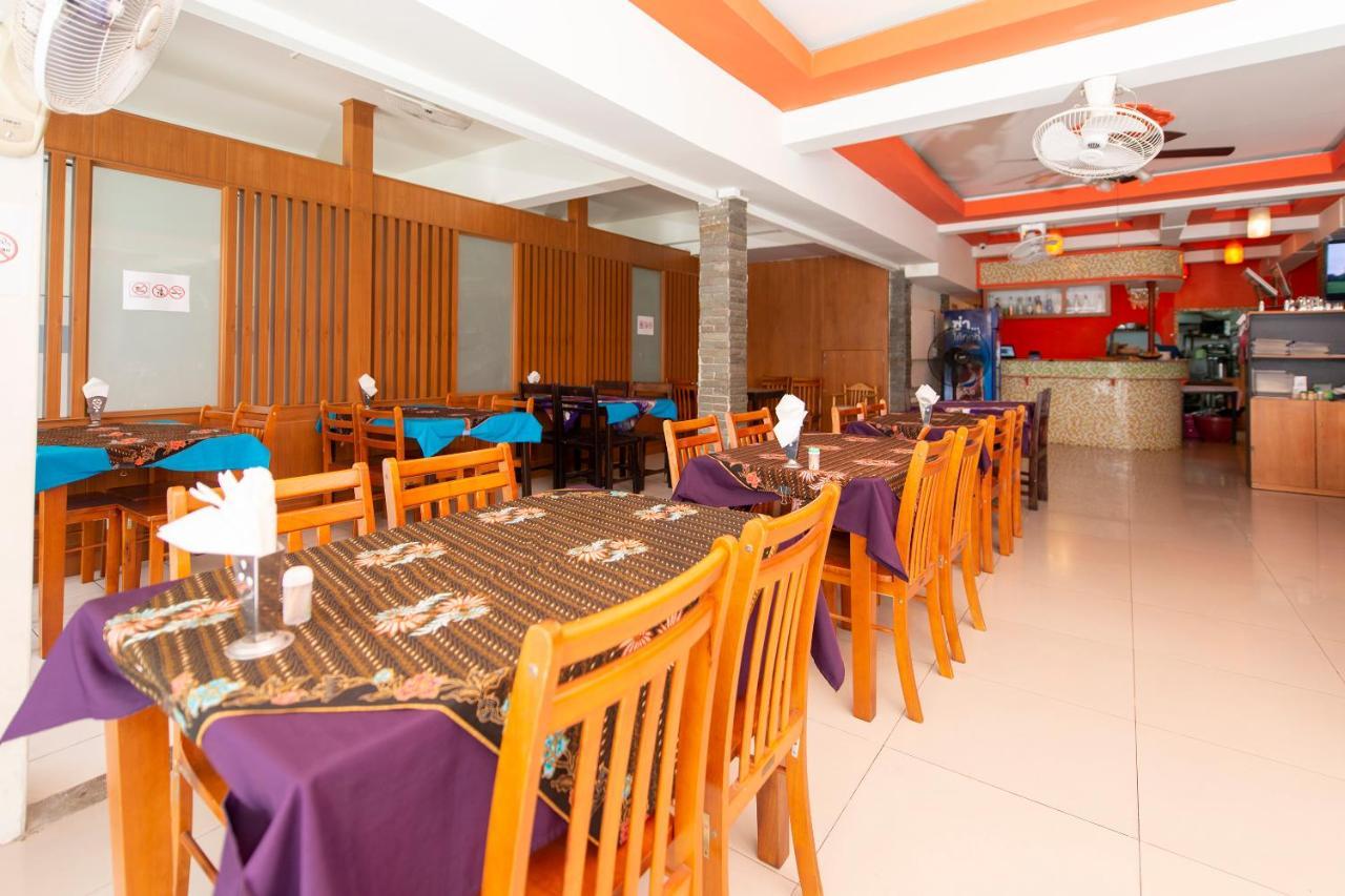 Oyo 328 Onion House Hotel Kata Beach  Exterior photo